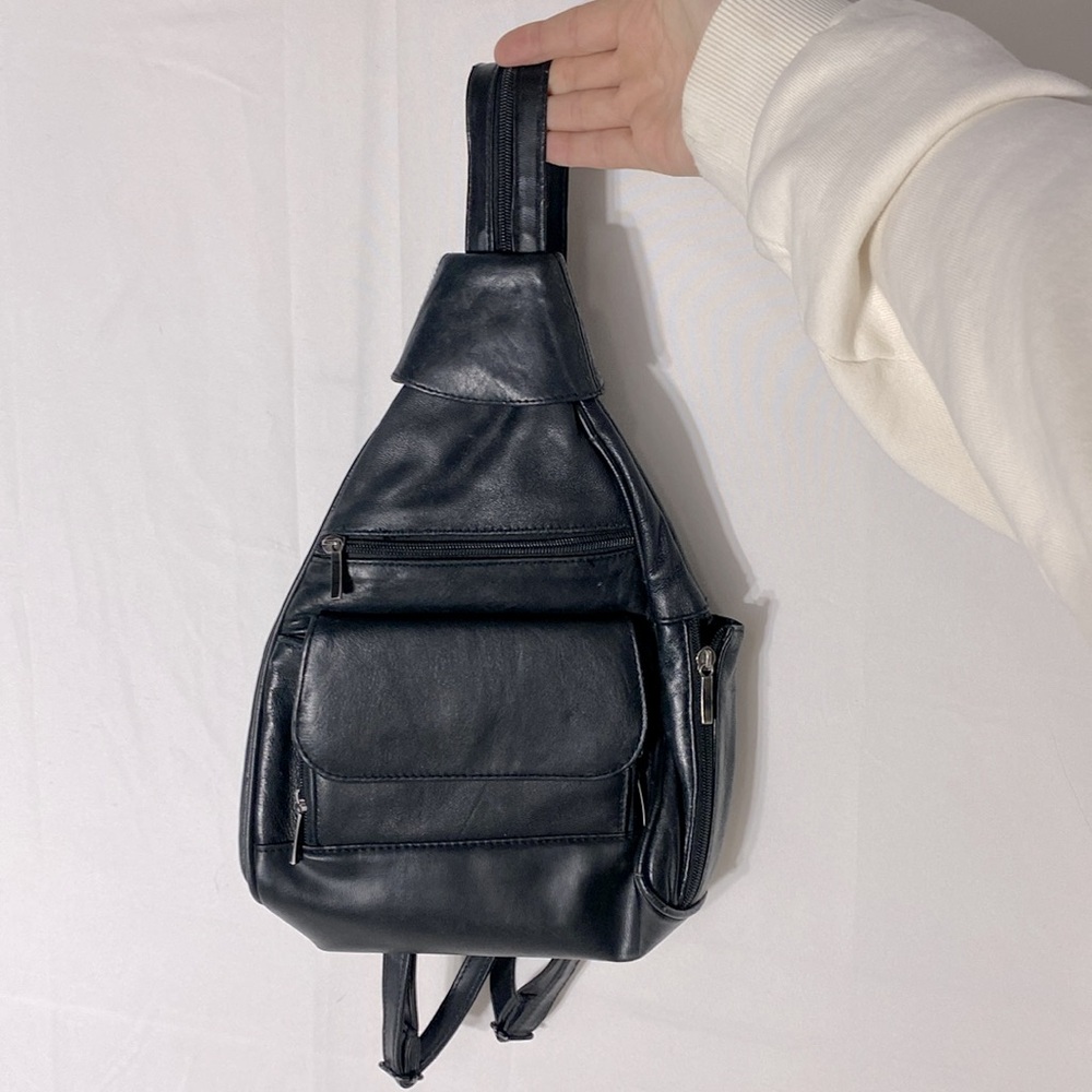 Vintage Black Faux Leather Convertible Shoulder Bag Backpack - Picture 1 of 16